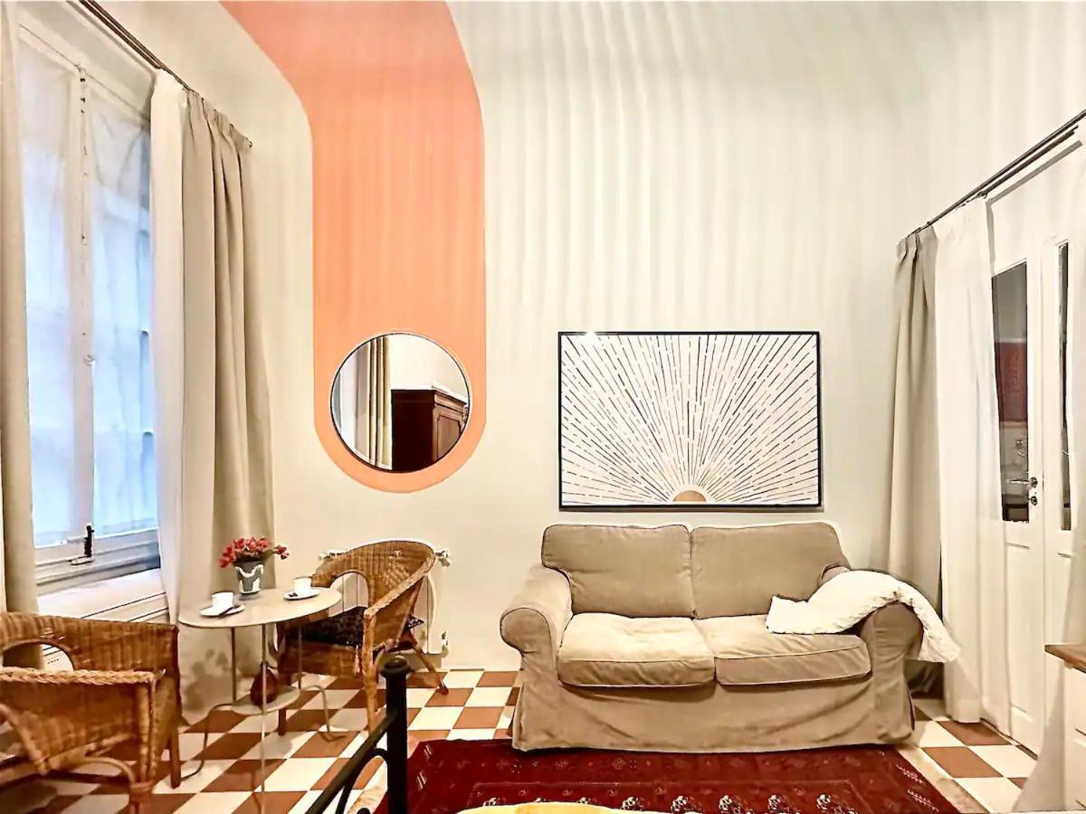 Raffaelli Travel Close San Frediano Florencia